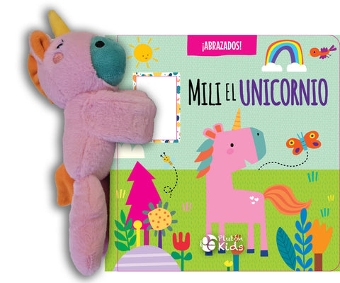 Abrazados Mili el Unicornio